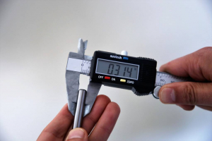 Brilliant Tools Digit&aacute;lis tol&oacute;m&eacute;rő 150 mm (BT114900)