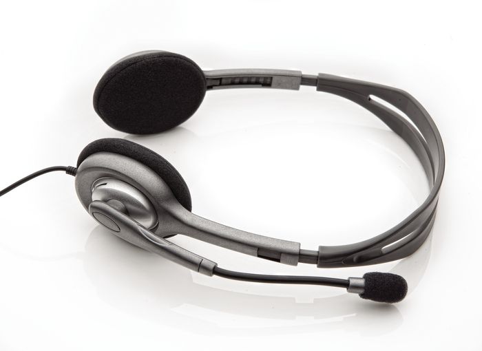 Logitech Headset H110 mikrofonos fejhallgató (981-000271 / 981-000472)