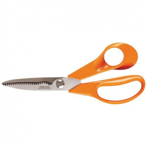 Fiskars 111030 univerzális kerti olló 18cm