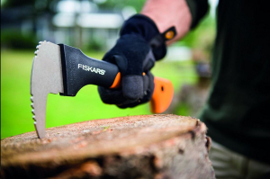 Fiskars 126006 WoodXpert XA2 kis rönkcsákány