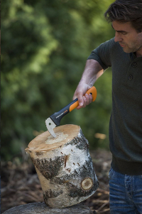 Fiskars 126006 WoodXpert XA2 kis rönkcsákány