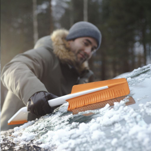 Fiskars 143062 SnowXpert kefe és jégkaparó