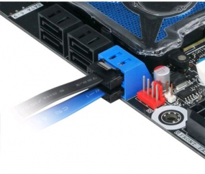 Akasa Proslim SATA3 adatkábel 30cm fekete (AK-CBSA05-30BK)