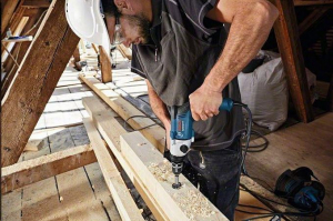 Bosch GBM 13-2 RE 2 sebess&eacute;ges f&uacute;r&oacute;g&eacute;p, prec&iacute;zi&oacute;s tokm&aacute;ny (06011B2002)