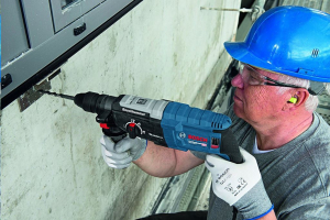 Bosch Professional GBH 2-28 F f&uacute;r&oacute;kalap&aacute;cs, SDS-Plus, L-Boxx (0611267601)