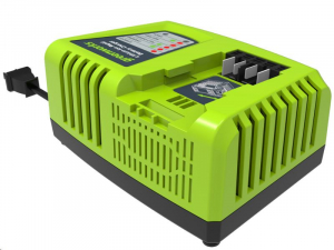 Greenworks G40UC4 univerzális akkumulátor töltő, 40V, 4A