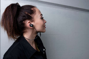 Philips SHB4305BK/00 Bass+ Bluetooth mikrofonos fülhallgató fekete