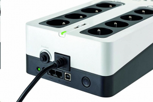 Eaton 3S 700 DIN vonali-interaktív 1:1 UPS szünetmentes tápegység (743172101761)