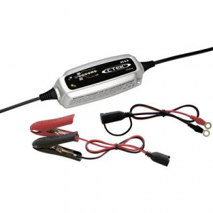 Automatikus akkutöltő, CTEK XS 0.8