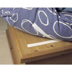 Tesa öntapadós tépőzár, tépőzáras ragasztószalag 1000 mm x 20 mm fekete TESA On & Off 55231-00-01