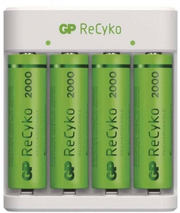 GP ECO E411 Akkutöltő + 4X AA GP RECYKO 2000 (B51414)