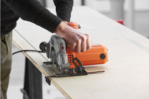Black & Decker CS1250L-QS körfűrész